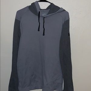 Men’s Medium Under Armour Lightweight Hoodie